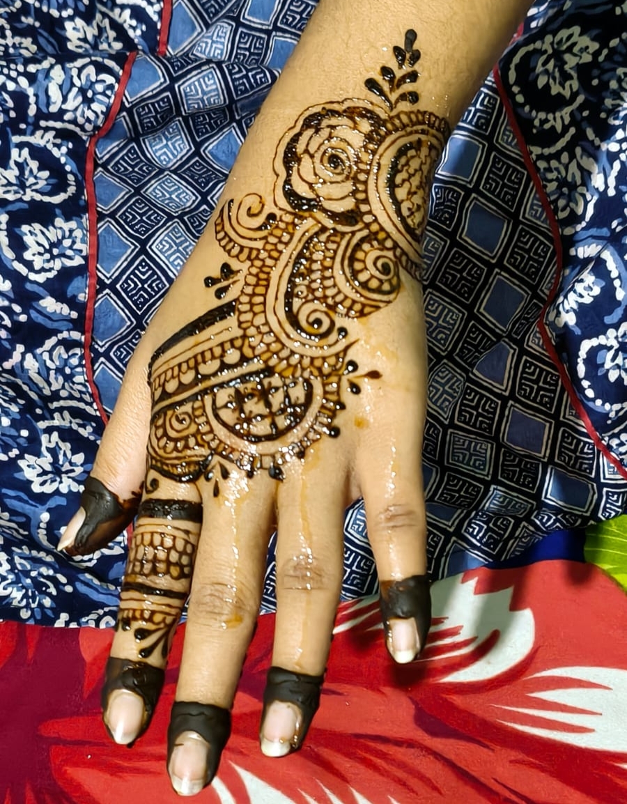 Shreyashiz Mehndi art 