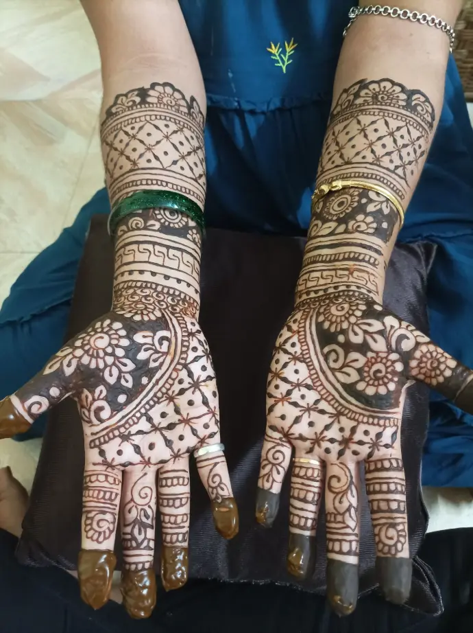 Modern Mehndi