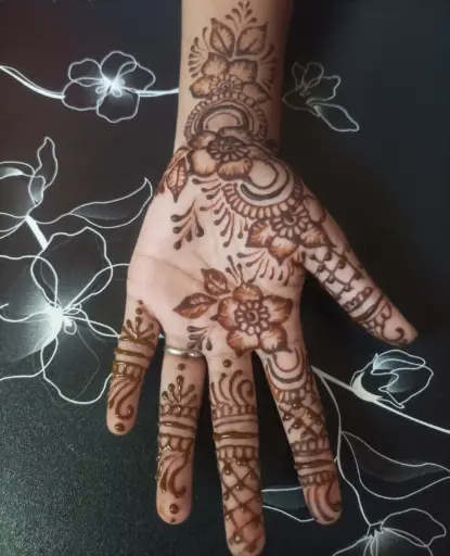 Custom Mehndi